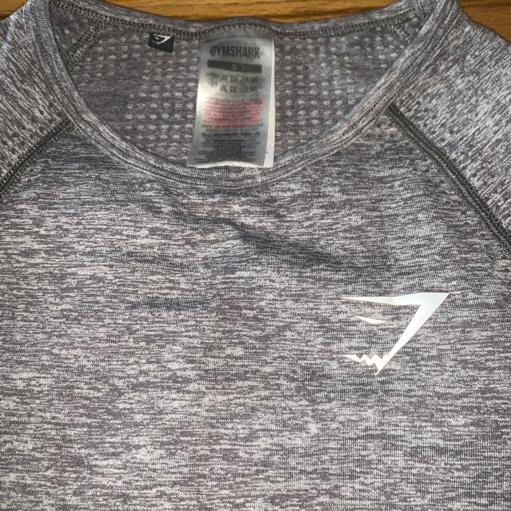 Gymshark top - Picture 2 of 2